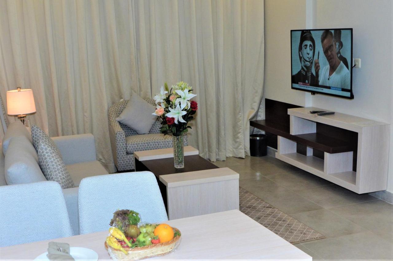 Hostel The Lofts Kuwait Fintas Kuwait City Exterior foto