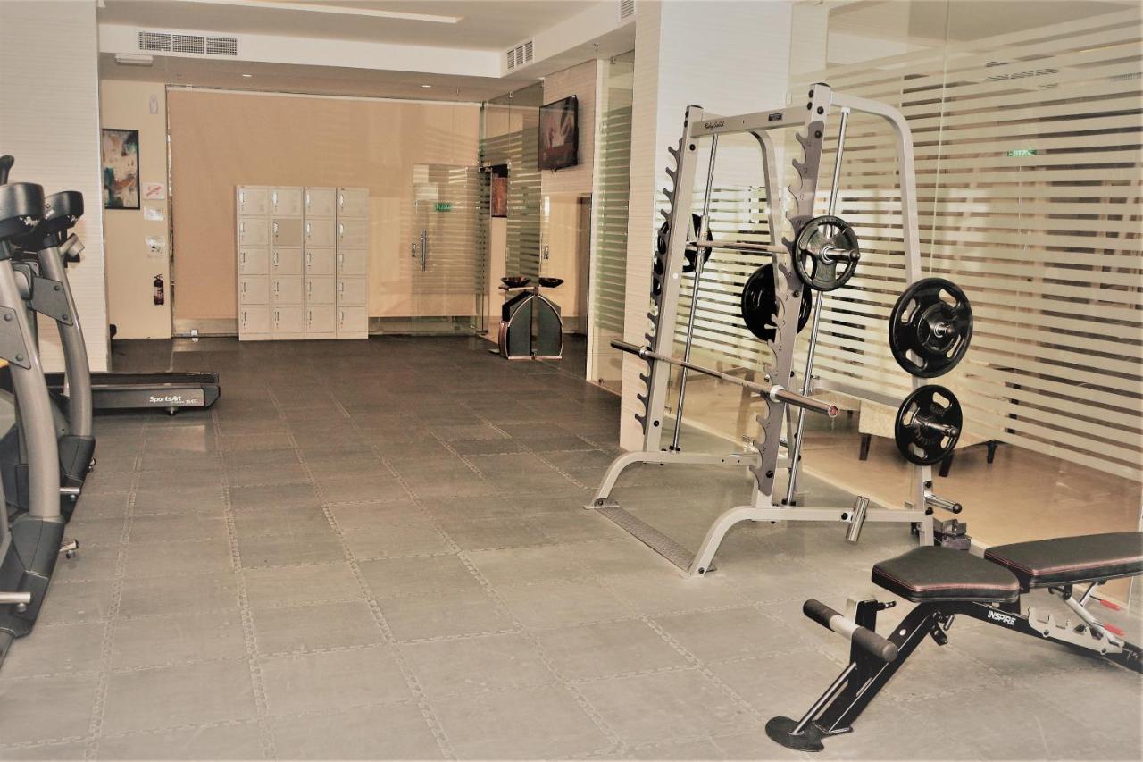 Hostel The Lofts Kuwait Fintas Kuwait City Exterior foto